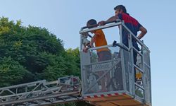 Osmancık’ta oyun parkında mahsur kalan çocuk sağ salim kurtarıldı