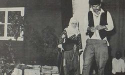 1967 yılında Çorum Kız ve Erkek Sanat Enstitüsü öğrencileri “Pembe Kadın” tiyatrosunu sergiledi