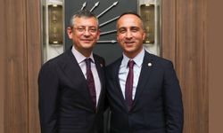 Dinçer Solmaz : “Özgür Özel’e sonuna kadar sahip çıkacağız”