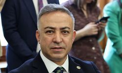 Tahtasız’dan sel tepkisi: “Yağmur yağıyor, seller akıyor, yetkililer bakıyor”