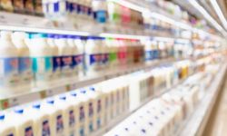 Bakanlık içme sütlerine yeni düzenleme getirdi ve market raflarındaki sütler 4 sınıfa ayrıldı