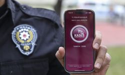 Tek dokunuşla hayata tutunuyorlar: KADES indirilmelerinde rekor rakam