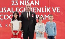 Zehra Şimşek il üçüncüsü oldu: Ödülünü Vali Çalgan verdi