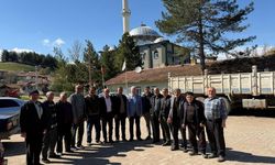 AK Parti heyeti Çamlıca Köyü’nü ziyaret etti