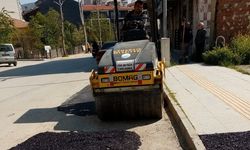 Osmancık’ta üç mahallede yol bakım çalışması