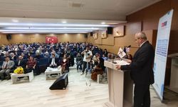 Çorum’da “Aile İçi İlişkiler ve Akran Nezaketi” semineri düzenlendi