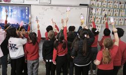 Minik mucitlerden büyük adım: Kendi roketlerini yaptılar