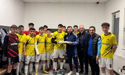 ASKF Başkanı Ferhat Arıcı gençlerle turnuvada buluştu