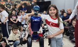 Yukarızeytin Köyü Derneği’nden çocuklara özel robot gösterisi