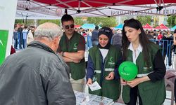 Yeşilay'dan Gençlik Haftası’nda bağımlılıkla mücadele standı