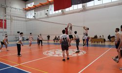 Hitit Üniversitesi’nde voleybol heyecanı sona erdi