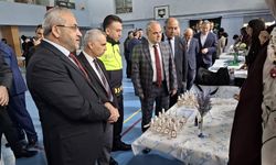 Fatih Anadolu Lisesi’nde bilim fuarı yoğun ilgi gördü