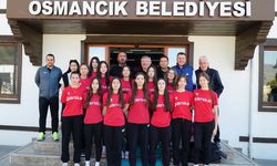 Başkan Gelgör’den voleybol takımına moral desteği