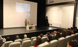 Kaymakam Polat öğrencilerle meslek tecrübelerini paylaştı