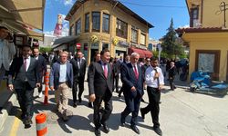 Babacan Çorum’da esnafın ve emeklinin nabzını tuttu