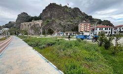 Osmancık’ta park ve yeşil alanlarda bakım yapılıyor