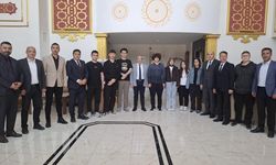 Cemil Çağlar derece yapan öğrencilerle buluştu