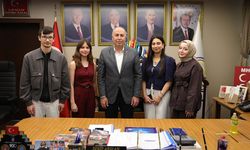 Alaca MYO öğrencilerinden Başkan Arslan’a sergi daveti