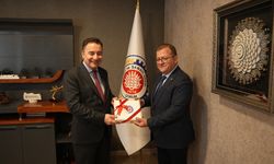 Ali Babacan’dan Çorum TSO’ya ziyaret