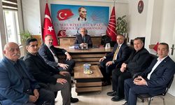 Milletvekili Tahtasız’tan CHP Taşova İlçe Başkanlığı’na ziyaret