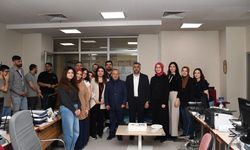 Hastanede Eczacılar Gününe pastalı kutlama