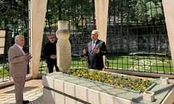 Ahlatcı’dan İskilipli Atıf Hoca’nın kabrine ziyaret