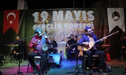 Sungurlu’da 19 Mayıs coşkusu türkülerle yaşandı