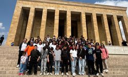 İskilipli öğrenciler Anıtkabir’de duygu dolu anlar yaşadı