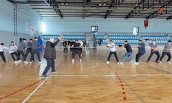 Mecitözü’nde liseler arası halat çekme yarışması düzenlendi