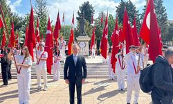 CHP Çorum örgütünden Atatürk Anıtı’na çelenk sunumu