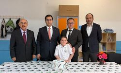 Kaymakam Tokur’dan okul ziyareti