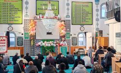 Çorumlu Aleviler Kurban Bayramı namazını Ehli Beyt Camii’nde eda etti