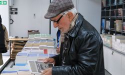 Türk Tarih Kurumunun "mobil kitap satış tırı" Çorum'a geldi