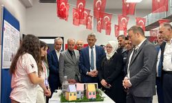 Alaca'da TÜBİTAK 4006 Bilim Fuarı düzenlendi