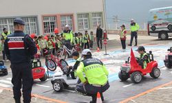 Oğuzlar'da öğrencilere uygulamalı trafik eğitimi verildi