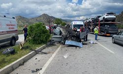 Çorum'da takla atan otomobildeki 4 kişi yaralandı