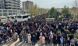 325 hacı adayı kutsal topraklara gitti: Dualarla uğurlandılar