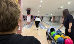 Çorum Belediyesi anneleri bowling etkinliğinde buluşturdu