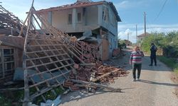 Sungurlu’da dev hortum köyü yuttu: İşte o görüntüler