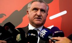 Osman Aşkın Bak, Süper Lig'e yükselen Çorum FK'yi kutladı