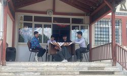 Gülşen Öğretmen ve Tiyatro Ekibinden Kuzköy’de renkli gösteri