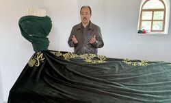 Büyükelçi Doç. Dr. Cahit Bağcı’dan Koyun Baba Hazretleri’ne ziyaret