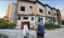 Çorum’daki metruk binada bir ölüm daha! Mahalle sakinleri yetkililere çağrı yaptı