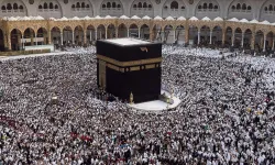 Kutsal topraklara gitmek isteyenler için birinci dönem umre başvuruları başladı