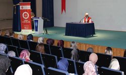 Çorum’da “Dijital Dünyada Çocuk ve Aile” konferansı düzenlendi