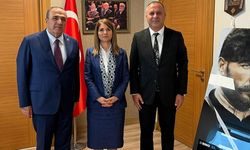 MHP Çorum teşkilatından Zuhal Topçu’ya ziyaret