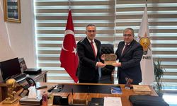 Başkan Ünlü’den Mehmet Sarı’ya ziyaret