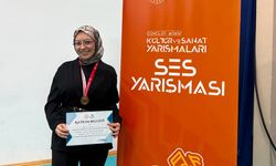 Müzik Akademisi öğrencisi Betül Bilgi il birincisi oldu