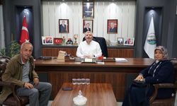 Erzincan’dan gelen konuklarını makamında ağırladı