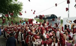 Ömer Derindere MYO'da mezuniyet coşkusu yaşandı